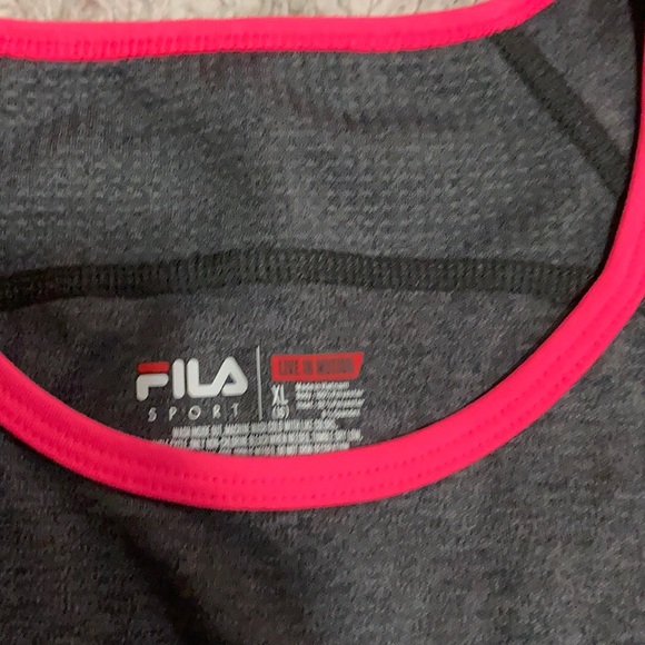 Long sleeve light weight Fila top XL - Picture 2 of 2